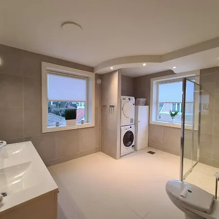 Spacious And Modern, 2-bedroom, Near Center, Best Location Appartement Stavanger